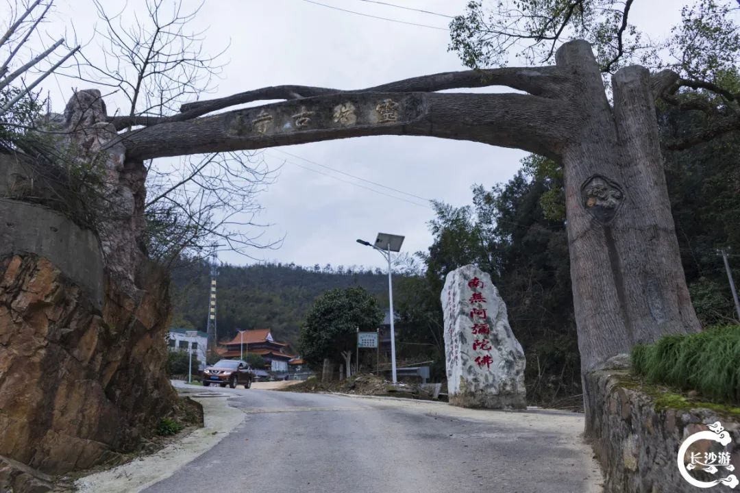 DƬ